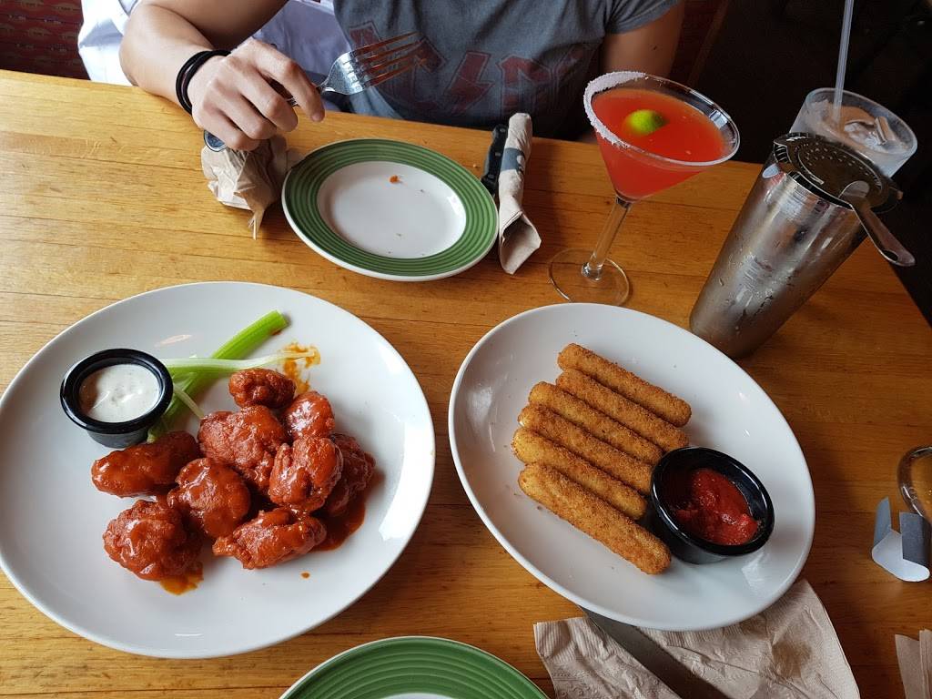 Applebees Grill + Bar | restaurant | 1220 S Clearview Pkwy, Harahan, LA 70123, USA | 5047340042 OR +1 504-734-0042