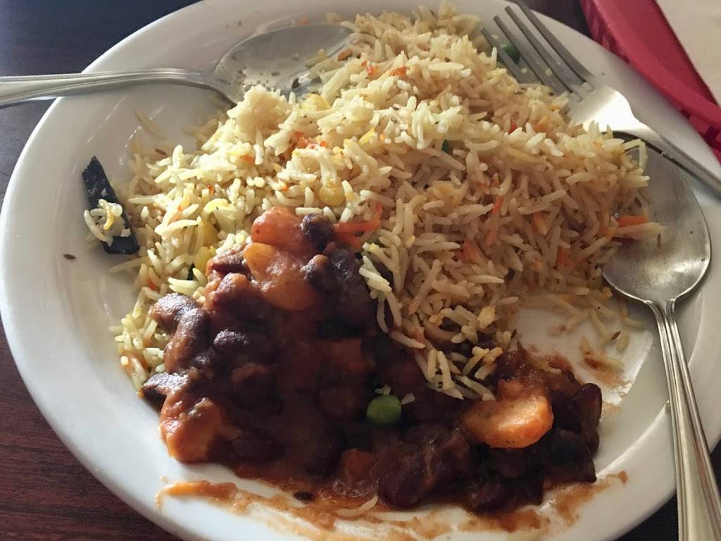 Maandeeq East Africa Restaurant | restaurant | 1535 S Havana St, Aurora, CO 80012, USA | 3037452355 OR +1 303-745-2355