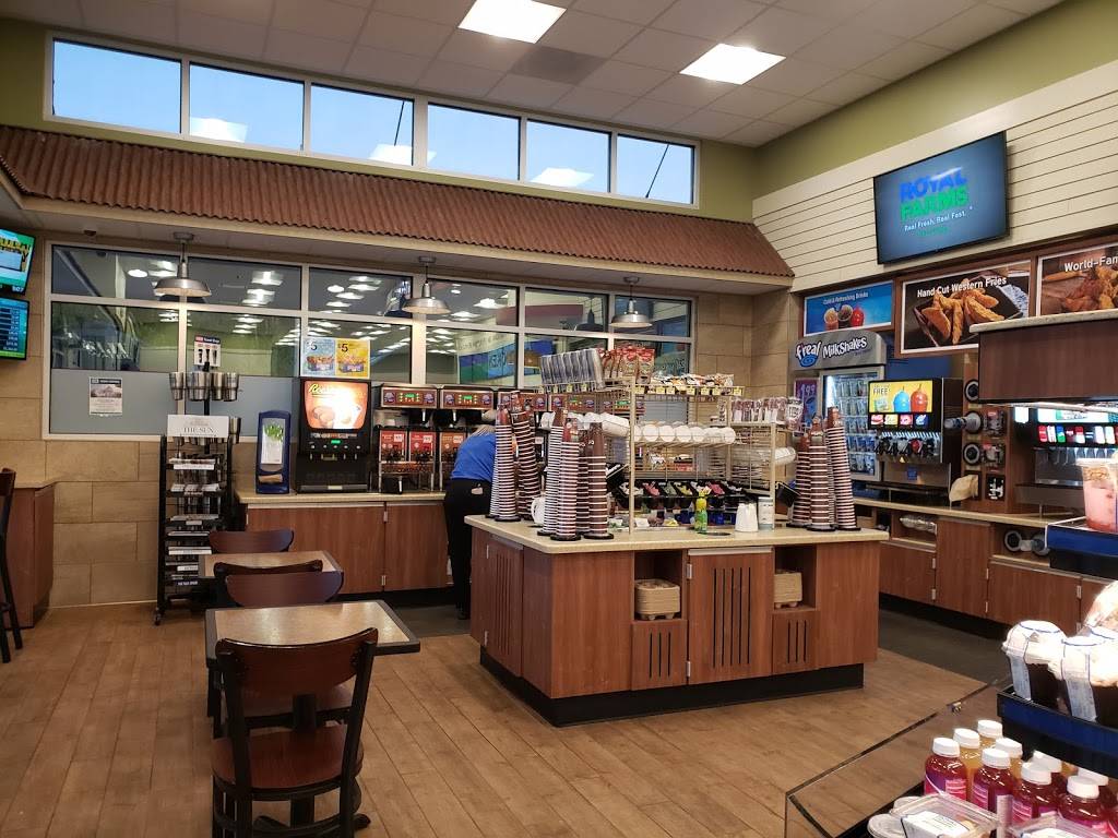 Royal Farms | meal takeaway | 700 Annapolis Rd, Gambrills, MD 21054, USA | 4432927134 OR +1 443-292-7134