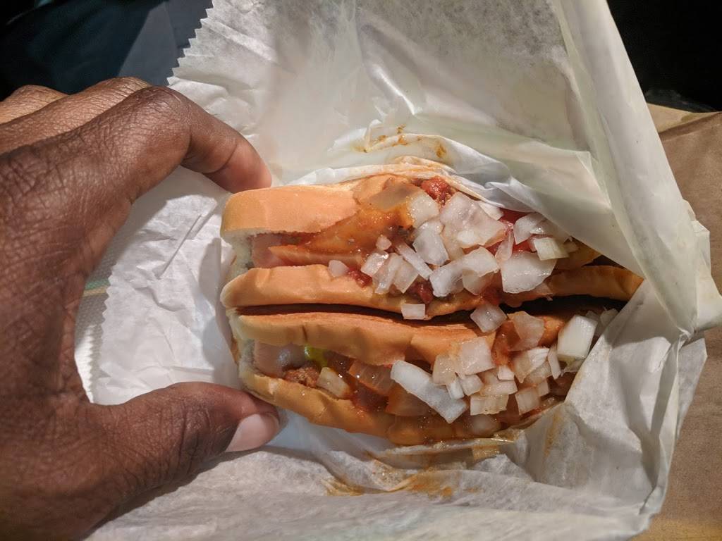 FIREHOUSE HOTDOGS | restaurant | 2000, 39 Putnam Pike, Johnston, RI 02919, USA | 4012319749 OR +1 401-231-9749