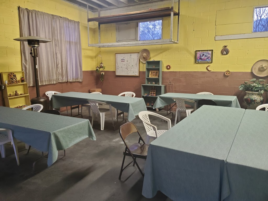 Glenns Taqueria | restaurant | 305 S Edwards St, Independence, CA 93526, USA | 7606140814 OR +1 760-614-0814