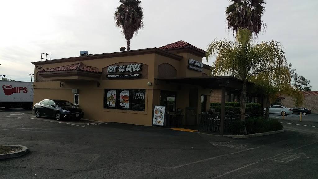 Hot Off the Grill | restaurant | 25252 La Paz Rd, Laguna Hills, CA 92653, USA | 9494588000 OR +1 949-458-8000