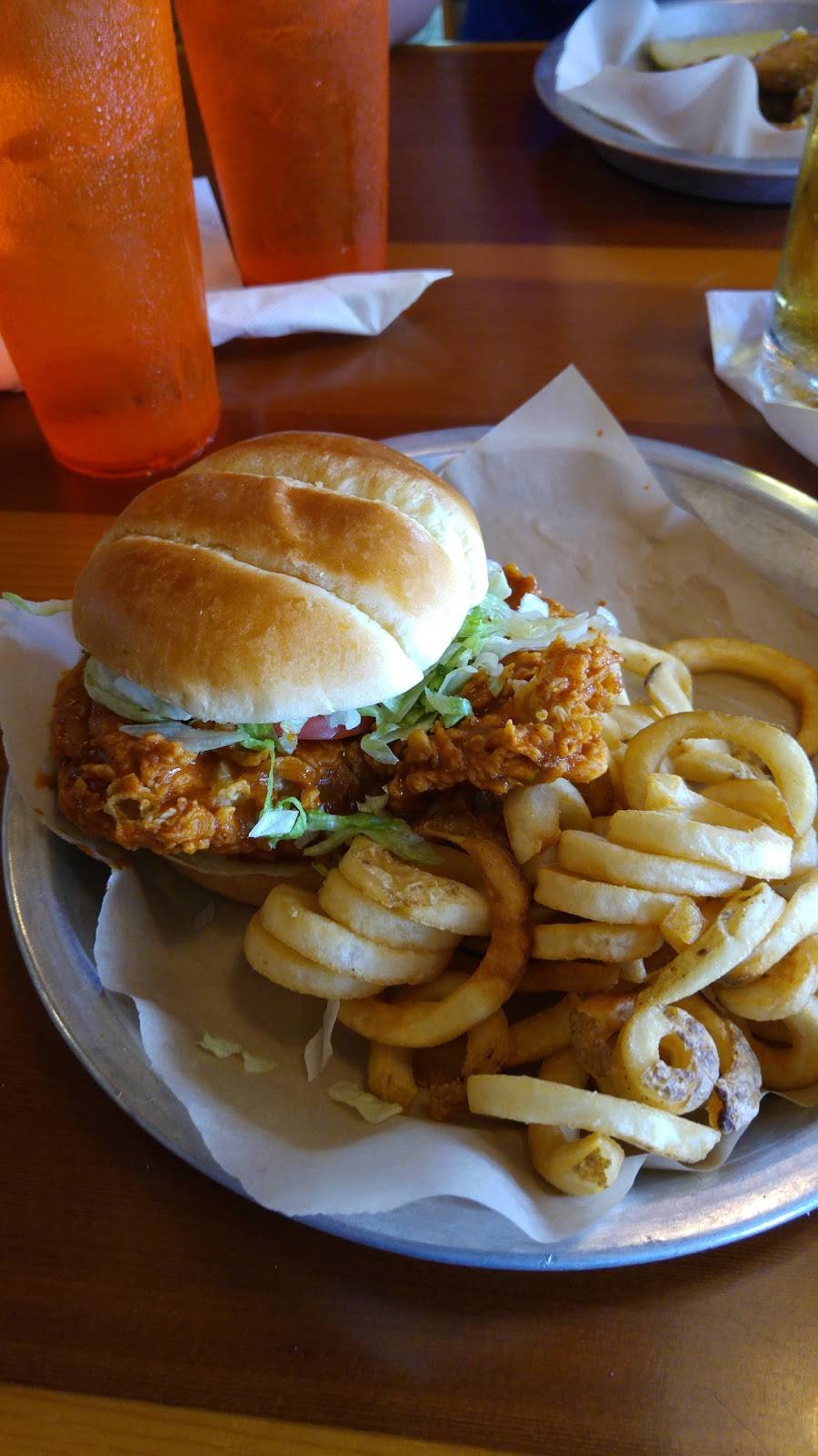 Hooters | restaurant | 10400 Spotsylvania Ave, Fredericksburg, VA 22408, USA | 5408988044 OR +1 540-898-8044