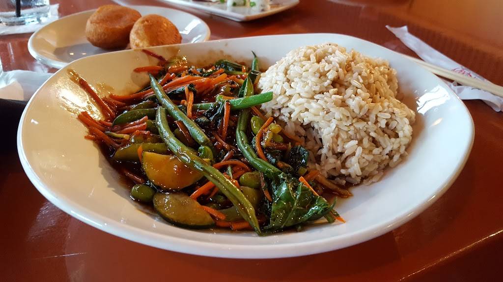 Stir Crazy Fresh Asian Grill | restaurant | 25385 Cedar Rd, Lyndhurst, OH 44124, USA | 2163817600 OR +1 216-381-7600