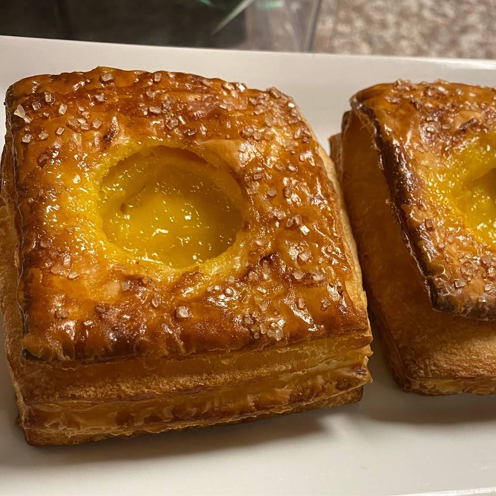 Kneads & Wants Artisan Bakery and Cafe | bakery | 8042 Lincoln Ave, Skokie, IL 60077, USA | 2244706970 OR +1 224-470-6970