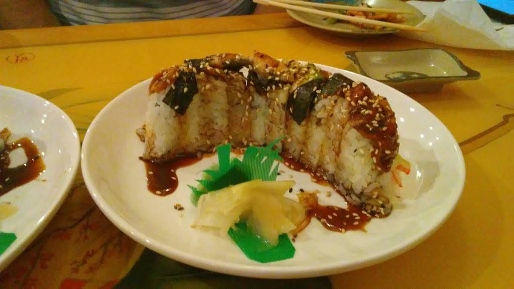 Sumo Sushi | restaurant | 1344 N Zaragoza Rd # C, El Paso, TX 79936, USA | 9158568818 OR +1 915-856-8818