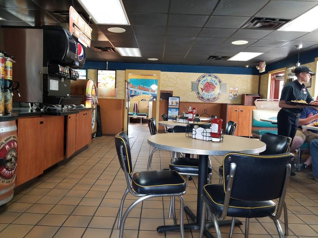 A&W Restaurant | restaurant | 1208 E Charleston Ave, Mattoon, IL 61938, USA | 2172355354 OR +1 217-235-5354
