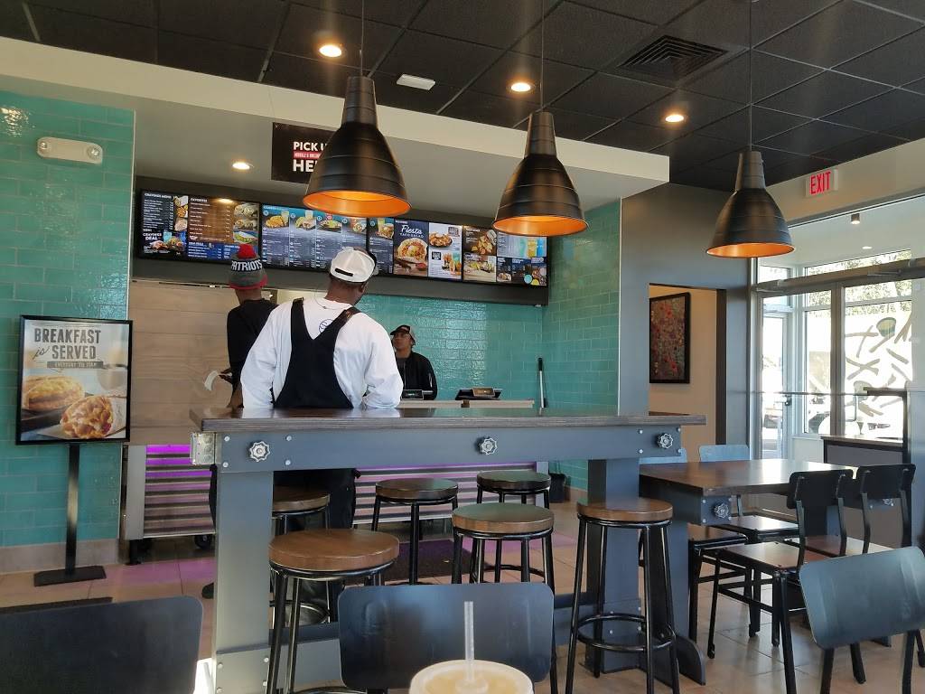 Taco Bell | meal takeaway | 201 N Camellia Blvd, Fort Valley, GA 31030, USA | 4787212119 OR +1 478-721-2119