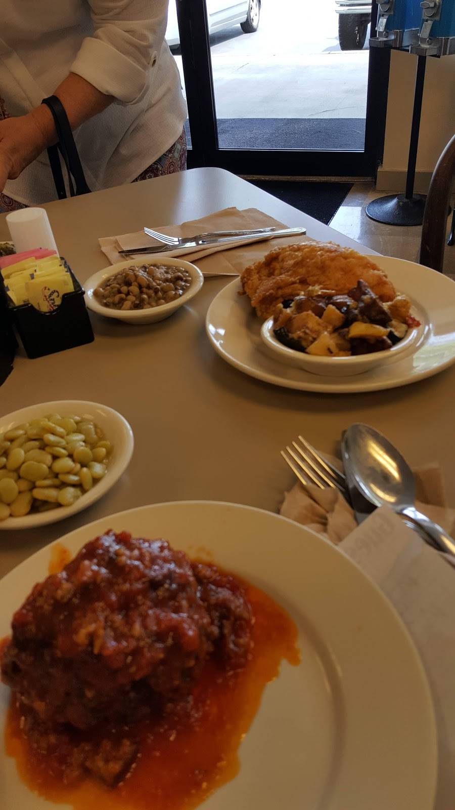 Magnolia Cafe | cafe | 4704 Cahaba River Rd E, Birmingham, AL 35243, USA | 2059694855 OR +1 205-969-4855