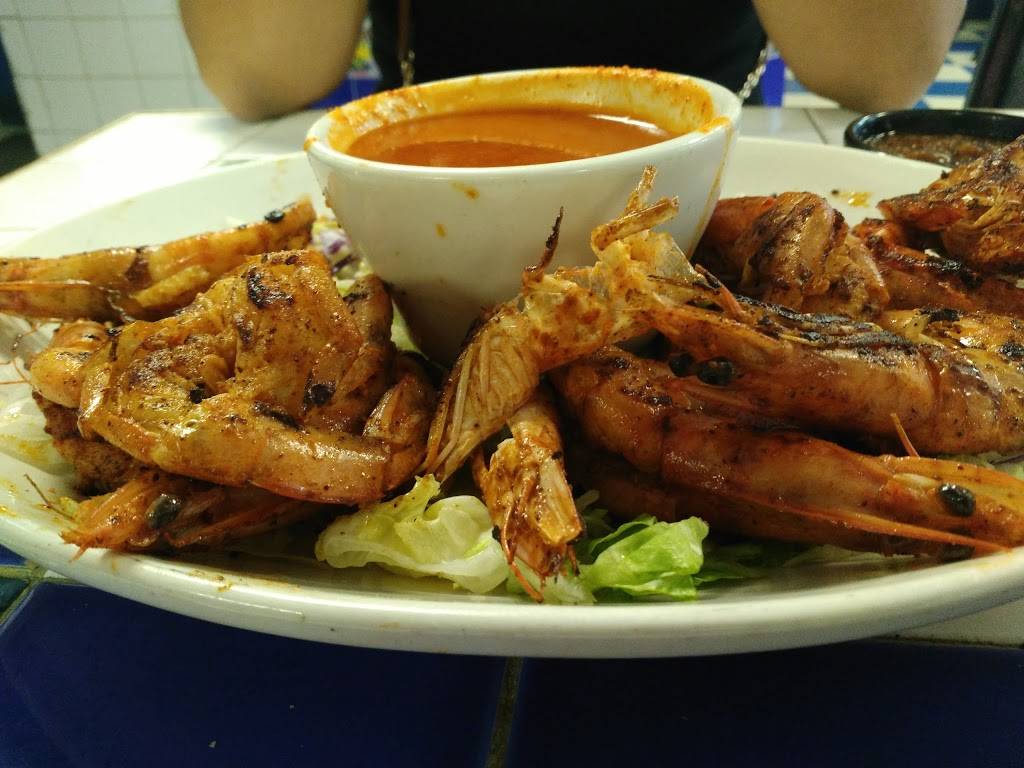 Mariscos Ensenada | restaurant | 2019 N 16th St, Phoenix, AZ 85006, USA | 6022560201 OR +1 602-256-0201