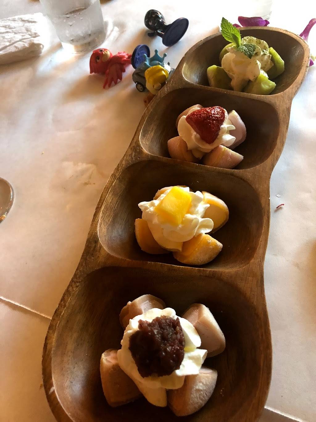 Butterfly Sushi Bar | restaurant | 1139 W Grand Ave, Chicago, IL 60642, USA | 3125635555 OR +1 312-563-5555