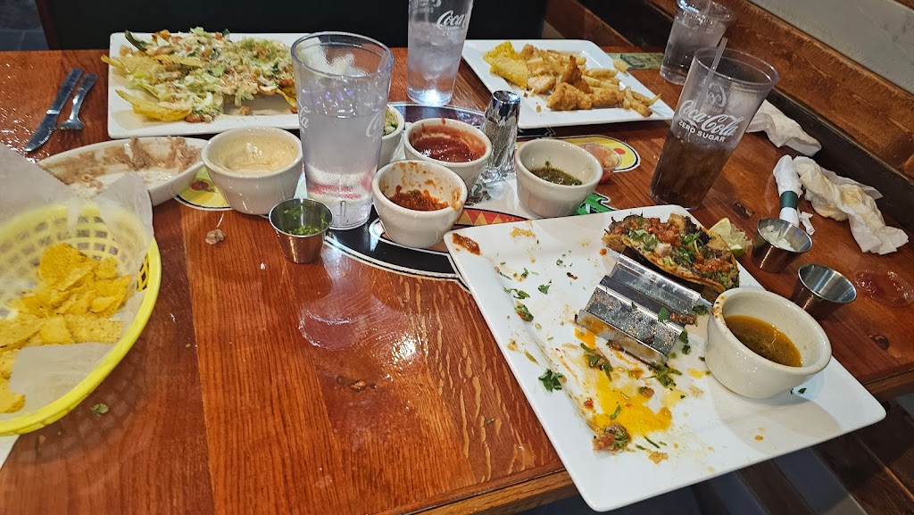 Mexico Lindo Restaurant & Cantina | restaurant | Peter Navarre Shopping Center, 3150 Navarre Ave B, Oregon, OH 43616, USA | 5673158540 OR +1 567-315-8540