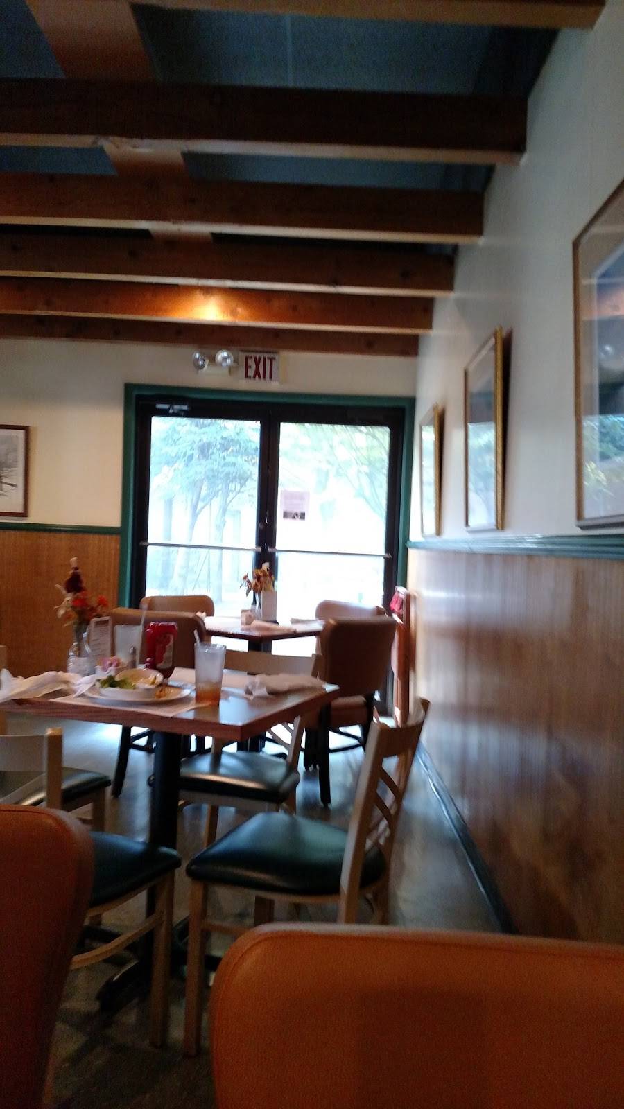 Lovingston Cafe | night club | 165 Front St, Lovingston, VA 22949, USA | 4342638000 OR +1 434-263-8000