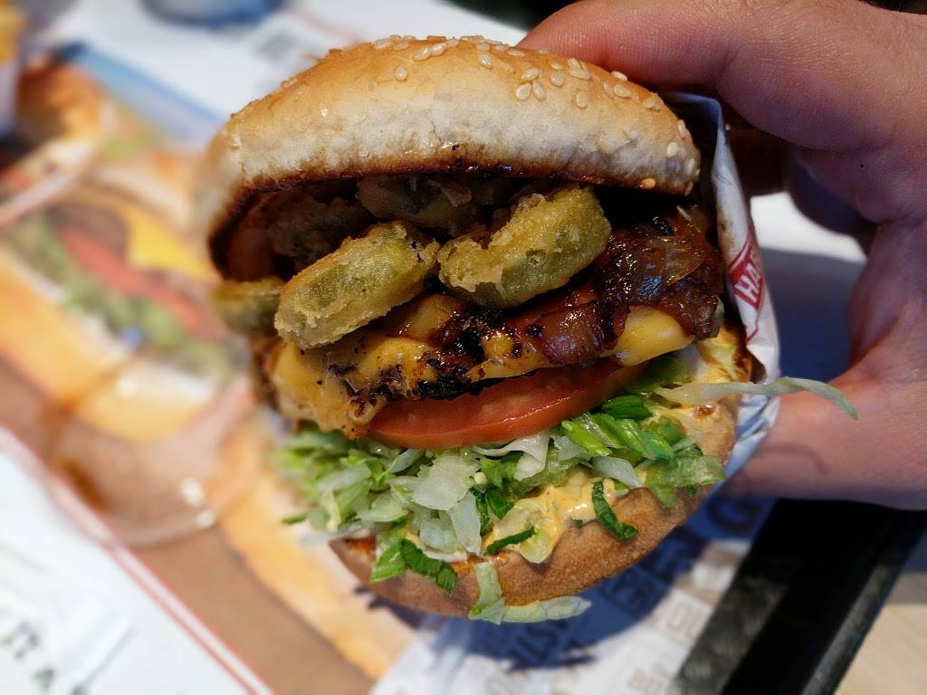 The Habit Burger Grill | restaurant | 1078 E Brokaw Rd, San Jose, CA 95131, USA | 4084378840 OR +1 408-437-8840