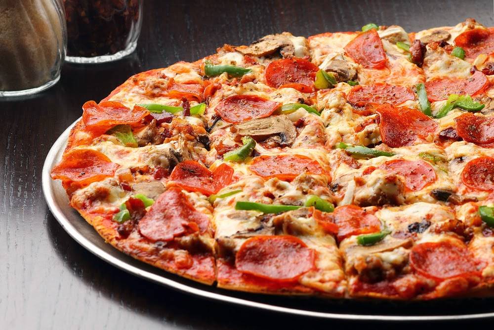 Georgios Chicago Pizzeria & Pub | meal delivery | 75 E Woodstock St, Crystal Lake, IL 60014, USA | 8154598888 OR +1 815-459-8888