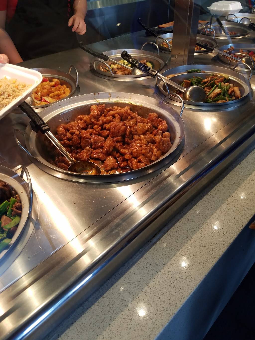 Panda Express | restaurant | 1810 Madison Ave, Mankato, MN 56001, USA | 5073882308 OR +1 507-388-2308