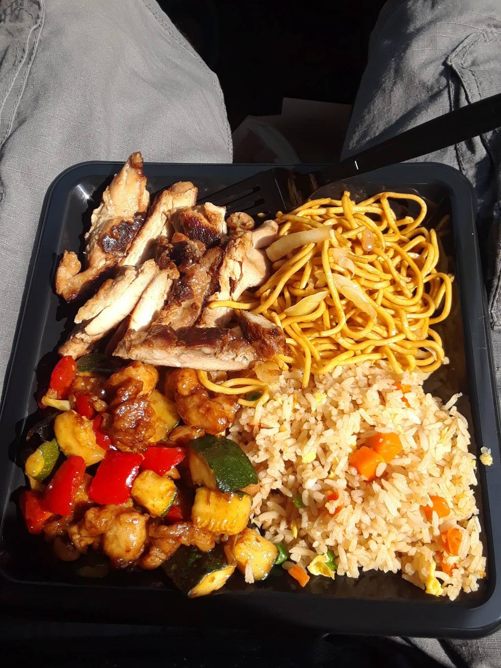 Panda Express | meal takeaway | 2611 S 108th St, West Allis, WI 53227, USA | 4145416294 OR +1 414-541-6294