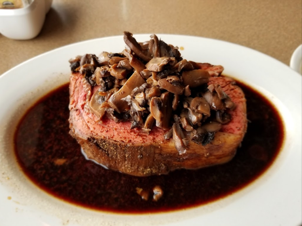 Mad Marys Steak House | restaurant | 306 N Veterans St, Flandreau, SD 57028, USA | 6059979901 OR +1 605-997-9901