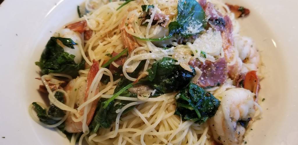 Avolios Italian Restaurant | restaurant | 15975 E San Bernardino Rd, Covina, CA 91722, USA | 6269602839 OR +1 626-960-2839