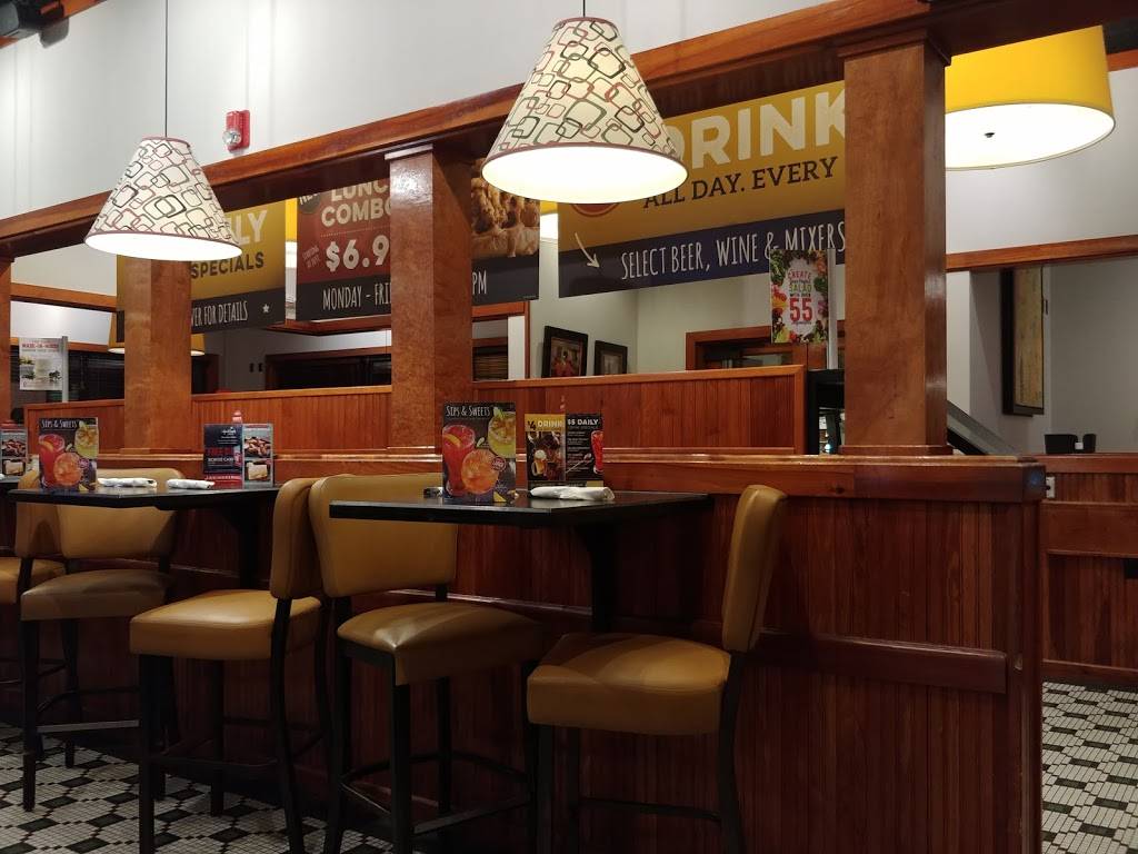 Ruby Tuesday | restaurant | 2525 W Ridge Rd, Rochester, NY 14626, USA | 5852254750 OR +1 585-225-4750