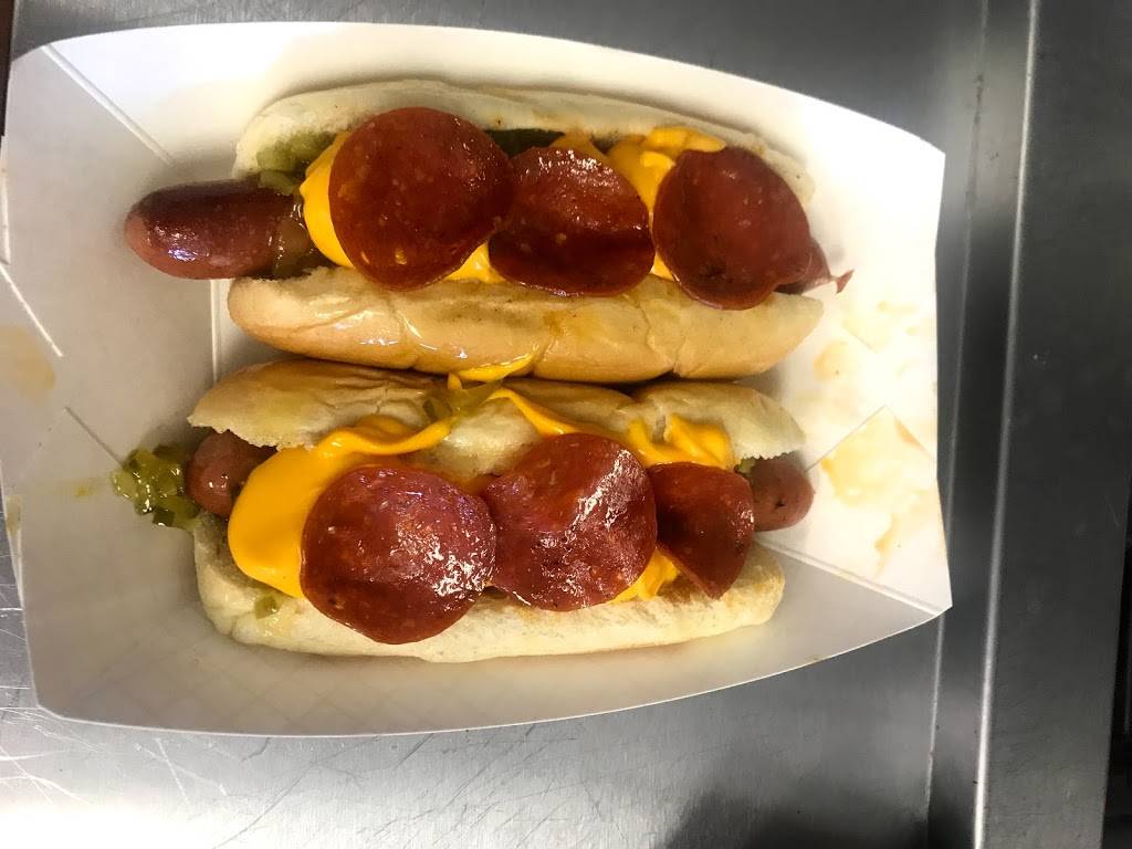 Top Flight Hot Dogs | meal takeaway | 15139 Fort Campbell Blvd, Oak Grove, KY 42262, USA | 2702322405 OR +1 270-232-2405