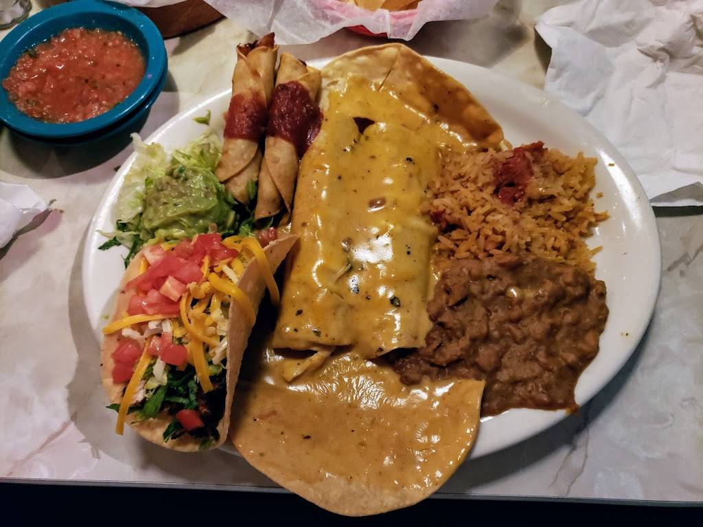 Chuys | restaurant | 5935 S Broadway Ave, Tyler, TX 75703, USA | 9035092489 OR +1 903-509-2489