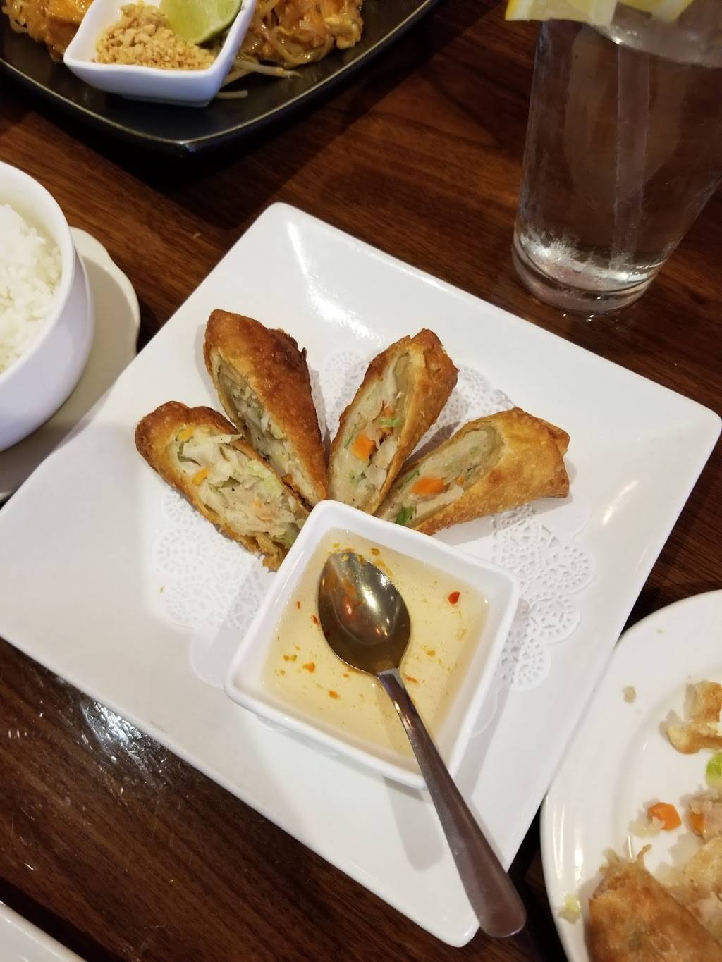 Lucky Thai | restaurant | 1594 Woodcliff Dr NE Suite F, Atlanta, GA 30329, USA | 6787059539 OR +1 678-705-9539