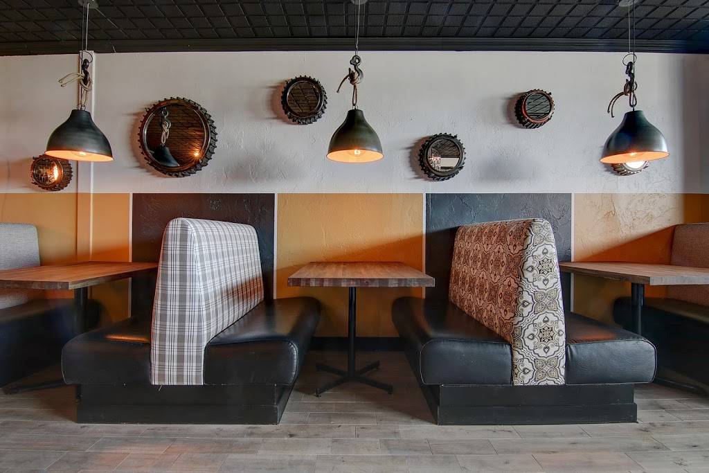 Pub Chienne à Jacques | restaurant | 625 Boulevard Curé-Labelle #2, Blainville, QC J7C 2J1, Canada | 4505087888 OR +1 450-508-7888