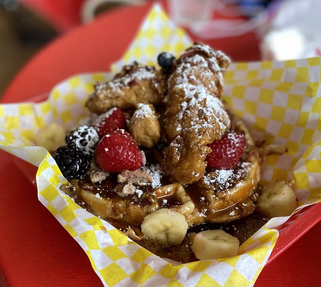 Buckets Eatery | restaurant | 15024 Madeira Way, St. Petersburg, FL 33708, USA | 9018703547 OR +1 901-870-3547