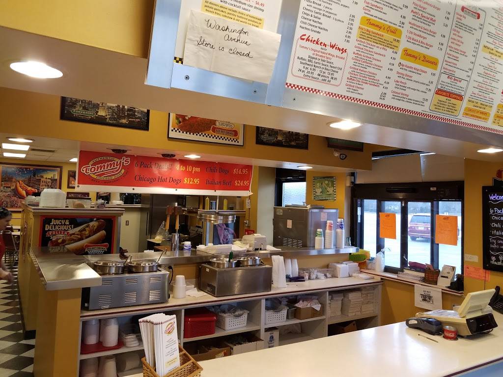Tommys Chicago Dogs Subs Soup | restaurant | 3701 Durand Ave, Racine, WI 53405, USA | 2625547624 OR +1 262-554-7624