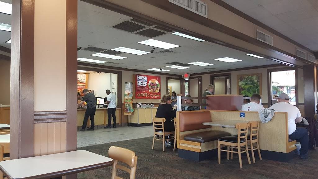 Wendys | restaurant | 7135 Sunset Blvd, Los Angeles, CA 90046, USA | 3238761925 OR +1 323-876-1925