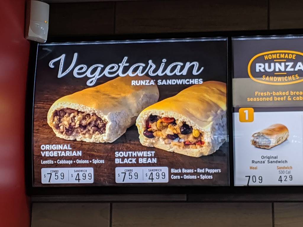 Runza Restaurant | restaurant | 4320 S 33rd St, Lincoln, NE 68516, USA | 4024886701 OR +1 402-488-6701