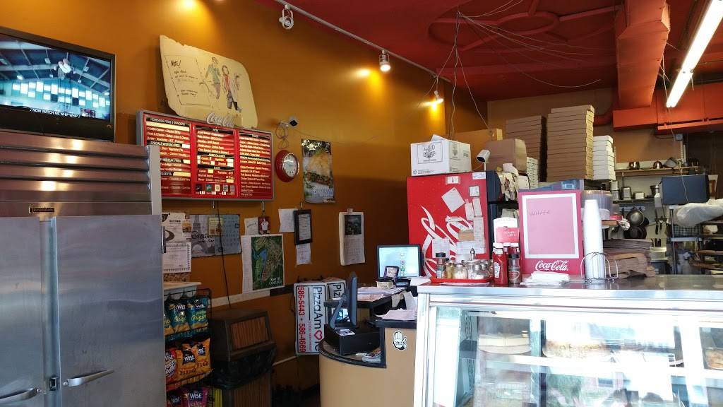 Pizza Amore | restaurant | 18 Green St, Northampton, MA 01060, USA | 4135865443 OR +1 413-586-5443