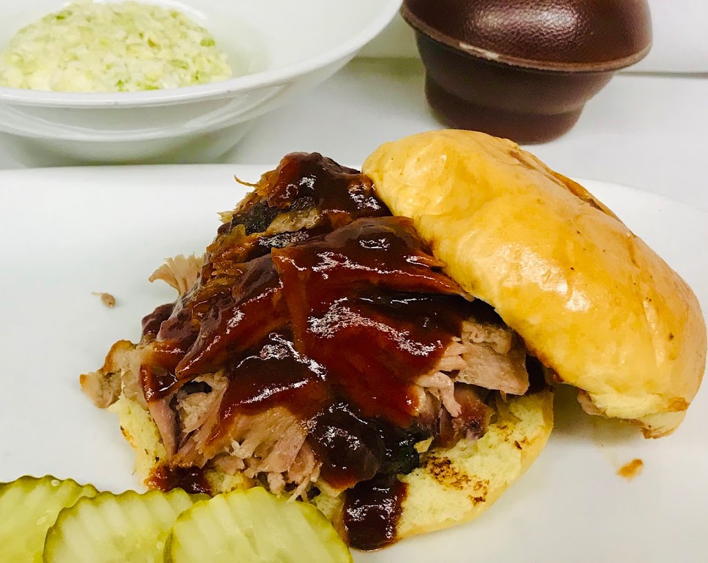 Carsons Prime Steaks & Famous Barbecue of Milwaukee | restaurant | 301 W Juneau Ave, Milwaukee, WI 53203, USA | 4142233311 OR +1 414-223-3311