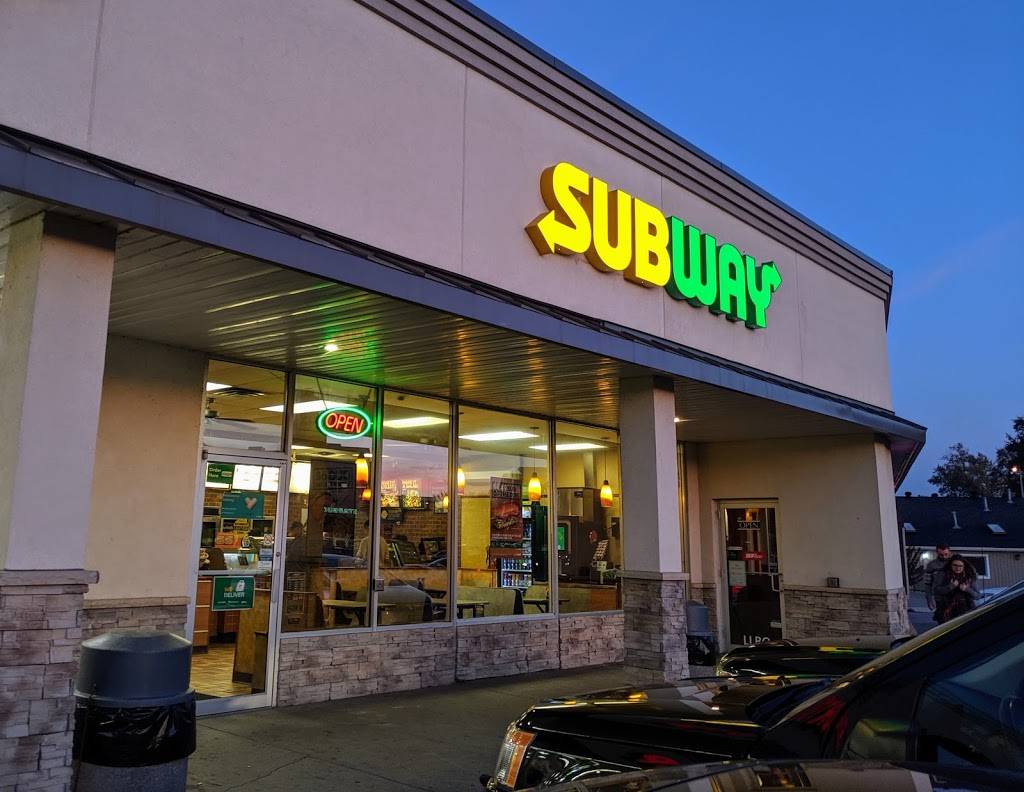 Subway | restaurant | Wellington Street East, 92 Gordon St, Guelph, ON N1H 4H6, Canada | 5198217827 OR +1 519-821-7827