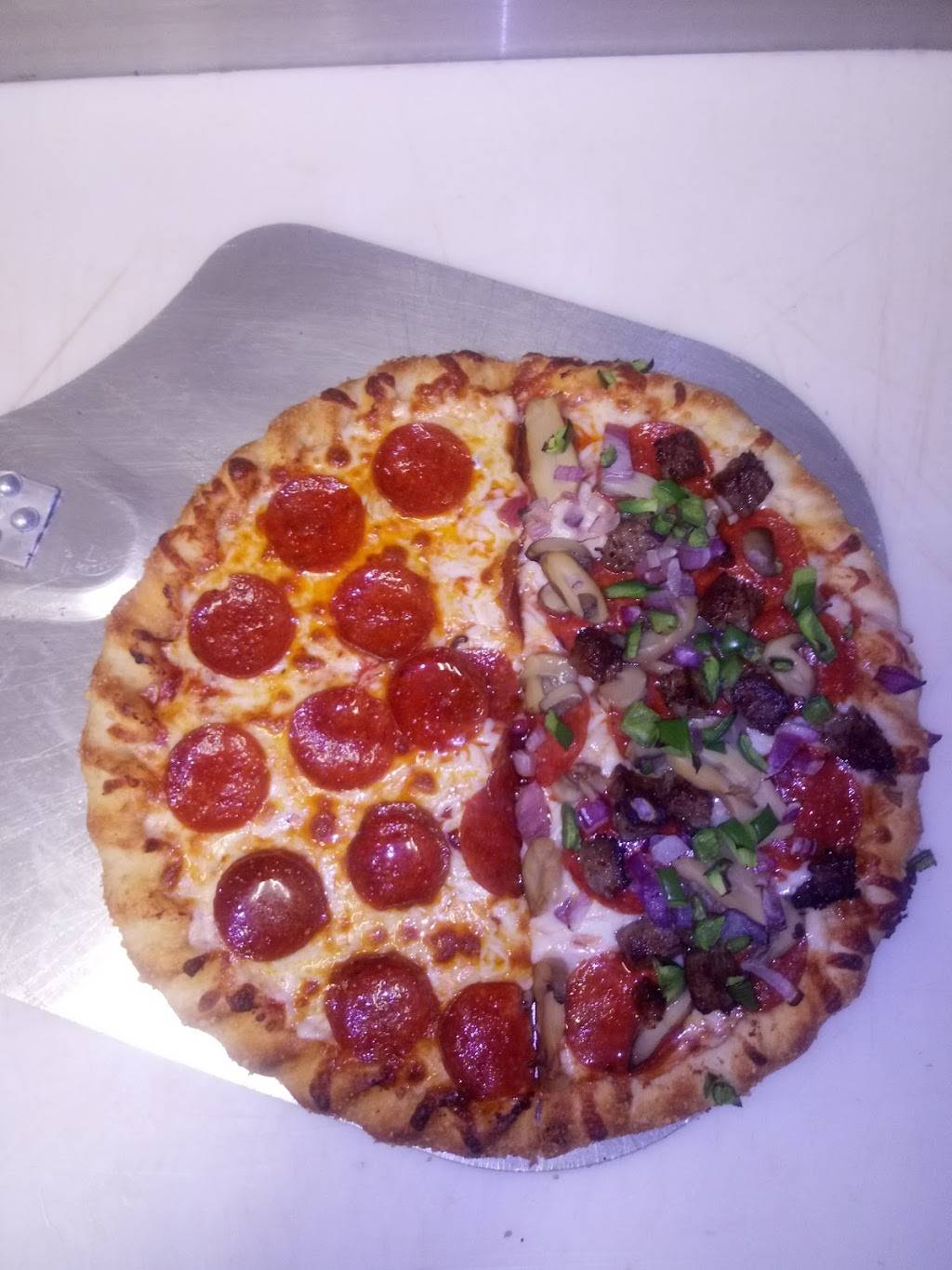 c&c restraurant | restaurant | 2289 Middletown Eaton Rd, Middletown, OH 45042, USA | 5132555545 OR +1 513-255-5545