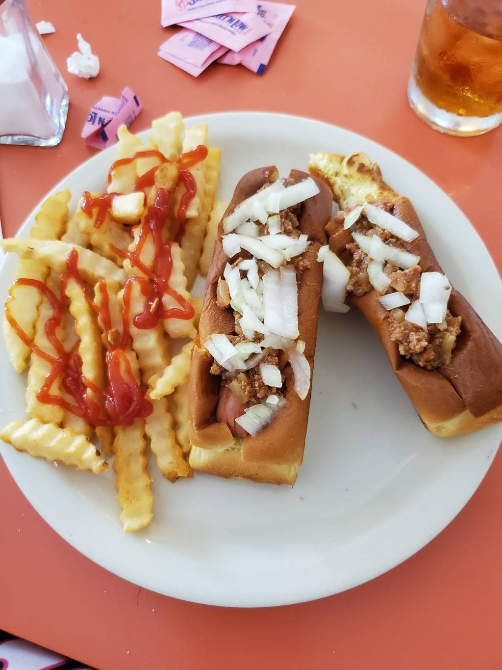 Loras | Family Restaurant | restaurant | RR 39, Nettie, WV 26681, USA | 3048466447 OR +1 304-846-6447