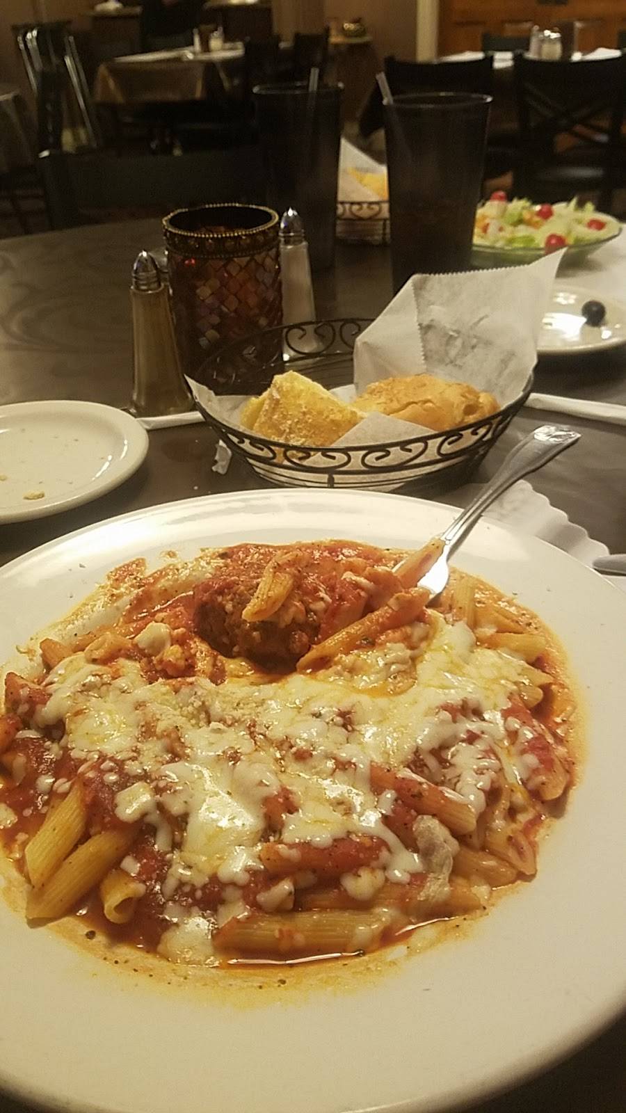 Grandes Pizzeria & Catering | restaurant | 9527 Pinnacle Rd, Sauquoit, NY 13456, USA | 3157371400 OR +1 315-737-1400