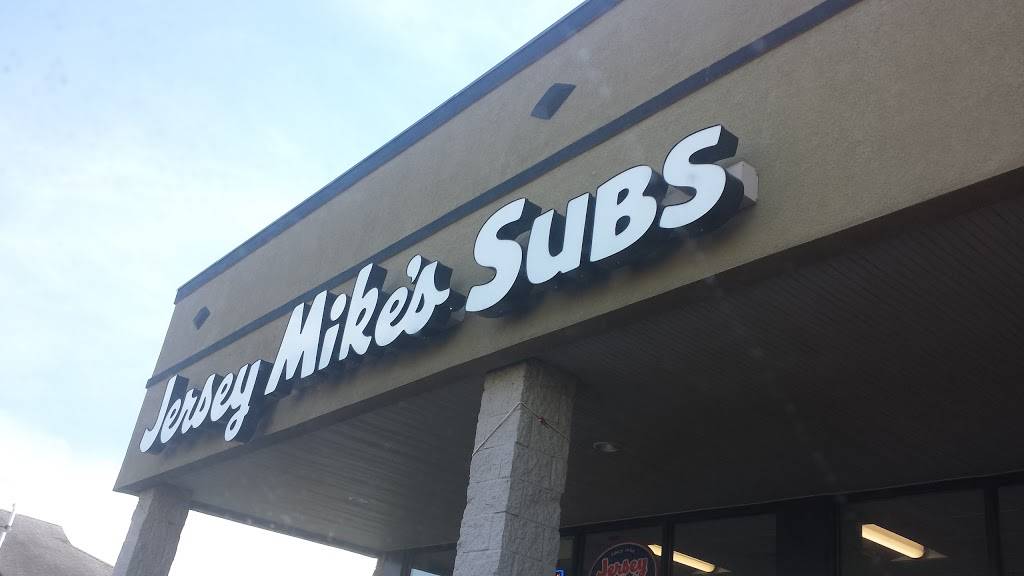Jersey Mikes Subs | meal takeaway | 1713 Scottsville Rd Suite D, Bowling Green, KY 42104, USA | 2709041917 OR +1 270-904-1917