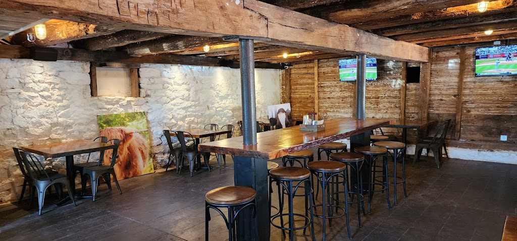 The Stables Kitchen and Beer Garden | restaurant | 160 Park Rd, Chester Springs, PA 19425, USA | 4846967889 OR +1 484-696-7889