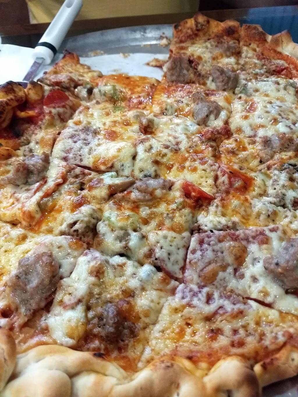 ONeills Pizza Pub | restaurant | 50 Main St E, Elgin, MN 55932, USA | 5078713377 OR +1 507-871-3377