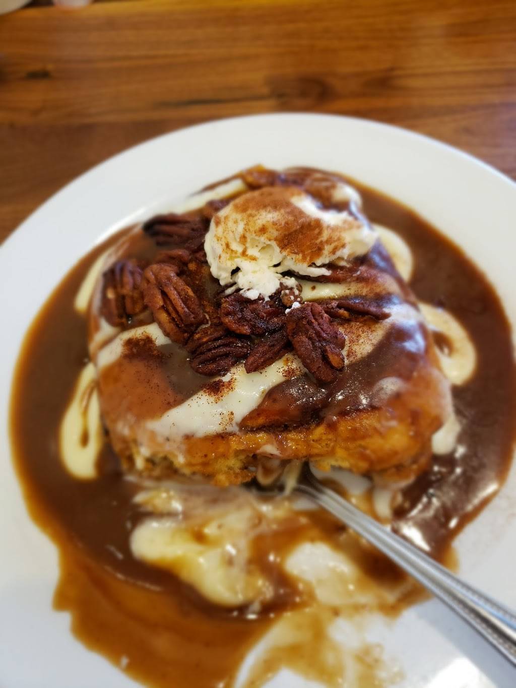 The Buttered Biscuit | restaurant | 1001 SW Regional Airport Blvd Suite 17, Bentonville, AR 72712, USA | 4793640080 OR +1 479-364-0080