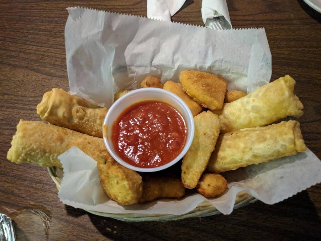 Chissys Pub & Grill | restaurant | 501 N Mill St, Waldo, WI 53093, USA | 9205288656 OR +1 920-528-8656