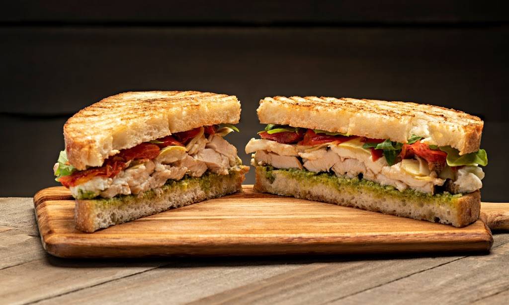 Pine Coast Café | restaurant | 13939 Michigan Ave Suite A, Dearborn, MI 48126, USA | 3132098988 OR +1 313-209-8988