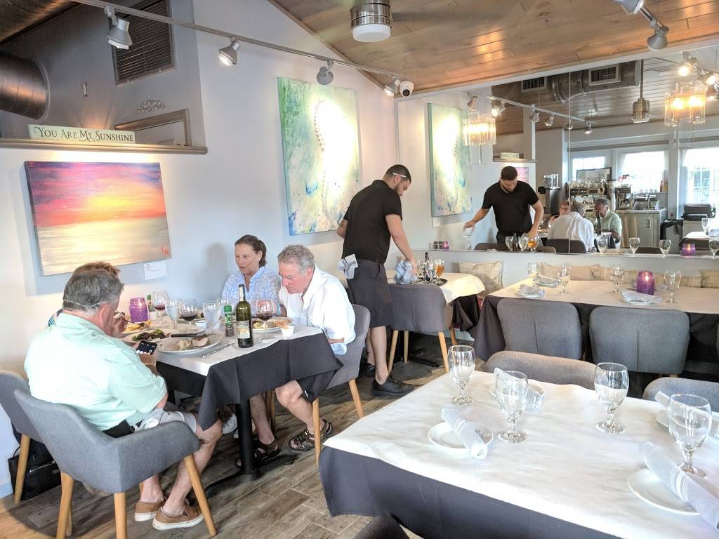 Sunshine Seafood Café | cafe | 11508 Andy Rosse Lane, Captiva, FL 33924, USA | 2394726200 OR +1 239-472-6200