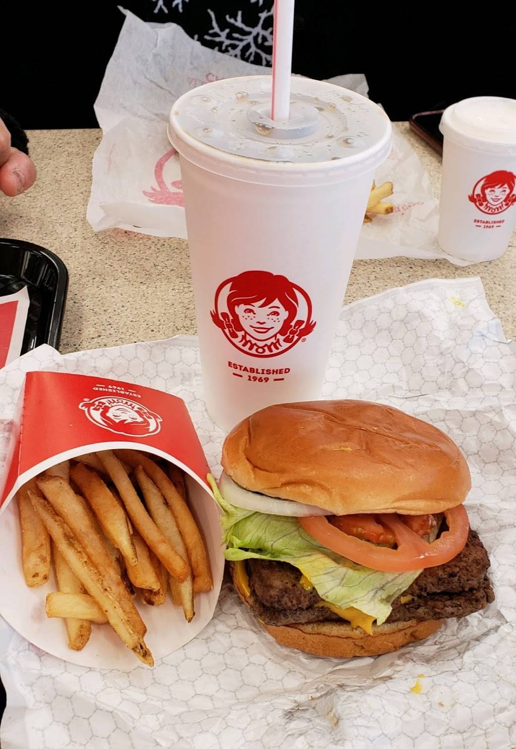 Wendys | restaurant | 4255 Northwest, W Hwy 326, Ocala, FL 34482, USA | 3526292428 OR +1 352-629-2428