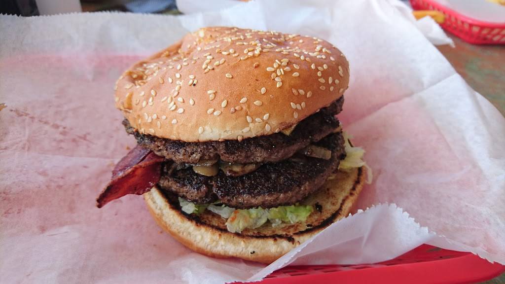 Fat Mos Inc | restaurant | 1301 Memorial Blvd, Murfreesboro, TN 37129, USA | 6158677701 OR +1 615-867-7701