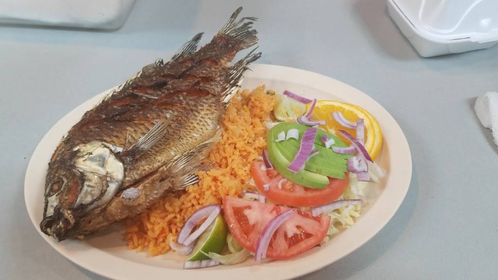 El Pueblito | restaurant | 3941 W Touhy Ave, Lincolnwood, IL 60712, USA | 8473297633 OR +1 847-329-7633