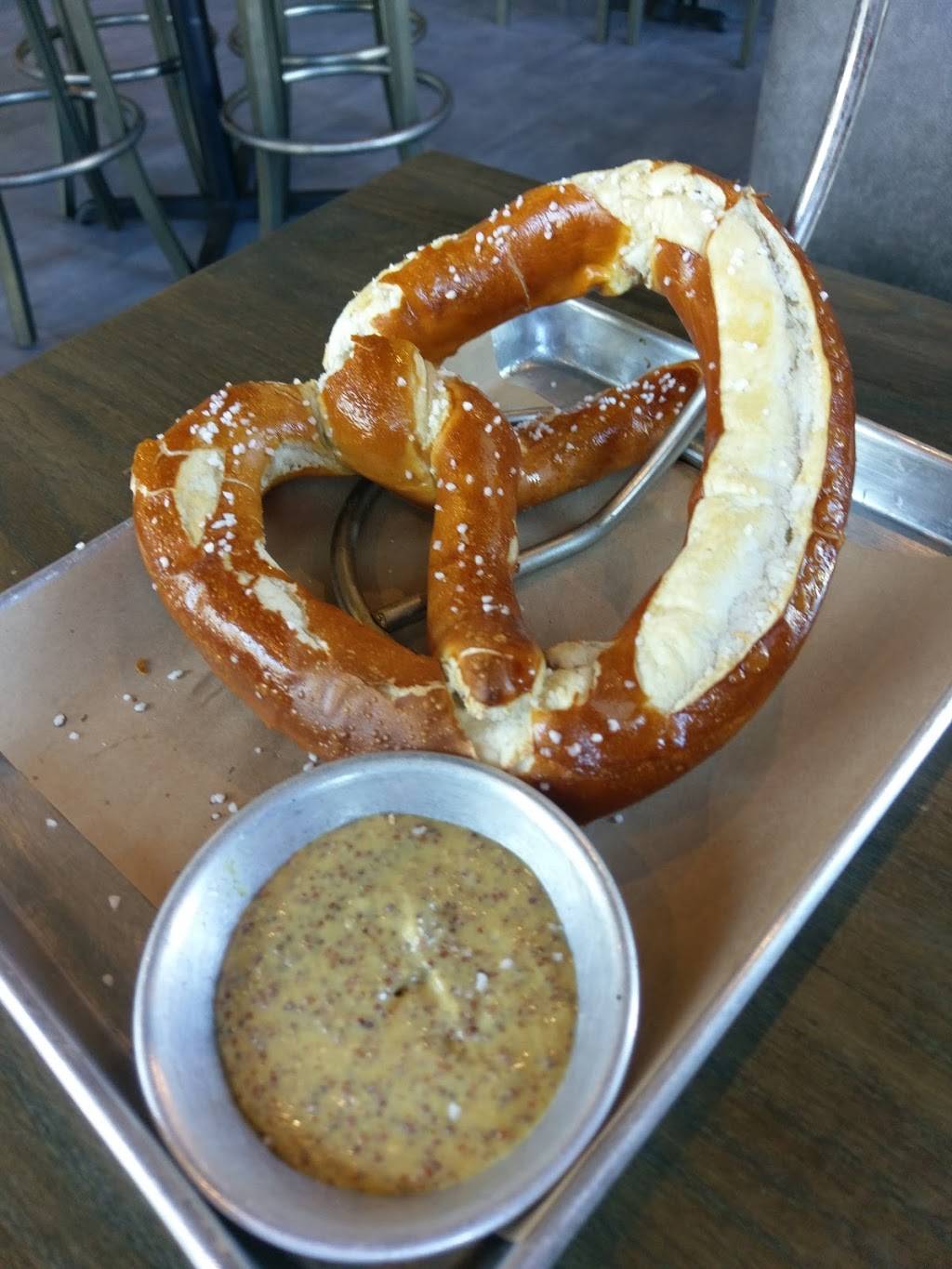 World of Beer | restaurant | 30 Shelter Cove Ln #140, Hilton Head Island, SC 29928, USA | 8433425522 OR +1 843-342-5522