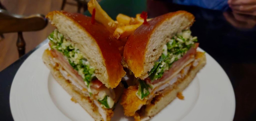 El Mirador Restaurante | restaurant | 1901 Main St, Bethlehem, NH 03574, USA | 6032707390 OR +1 603-270-7390